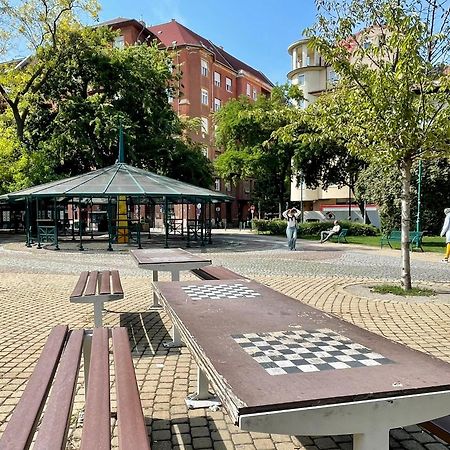 Green City Apartment Budapest - Free Garage, Ac, Balcony, Wi-Fi Dış mekan fotoğraf